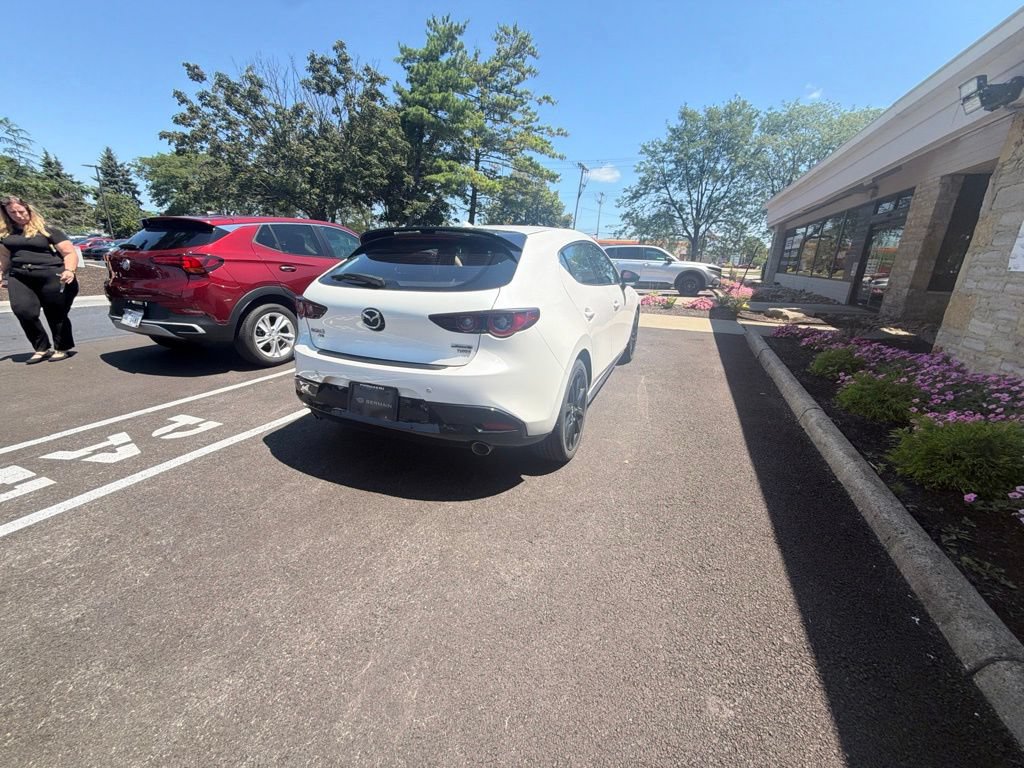 Used 2025 MAZDA MAZDA3 Hatchback w/Premium Plus Pkg AWD/4WD image 6