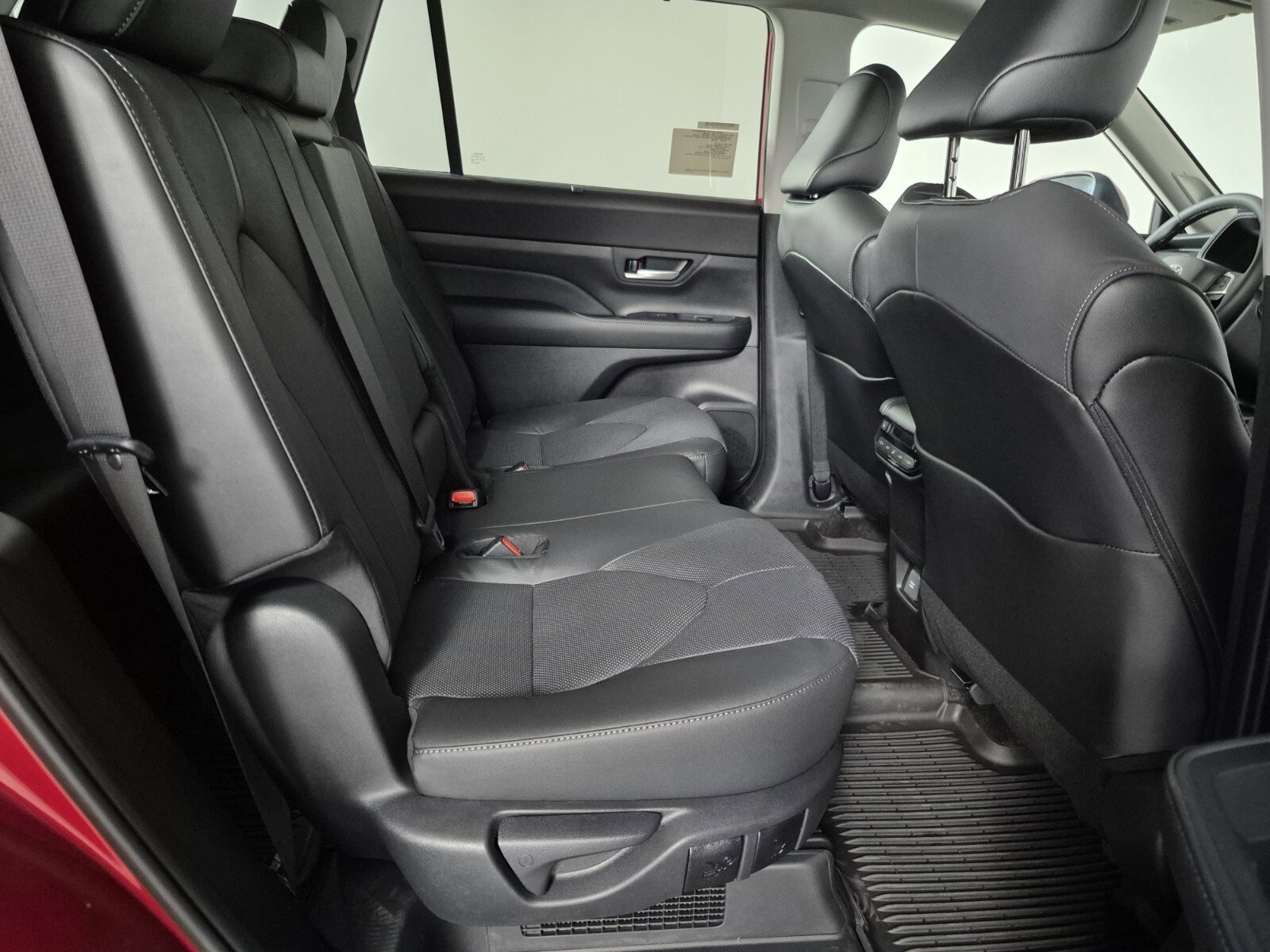 New 2026 Toyota Grand Highlander Limited image 40