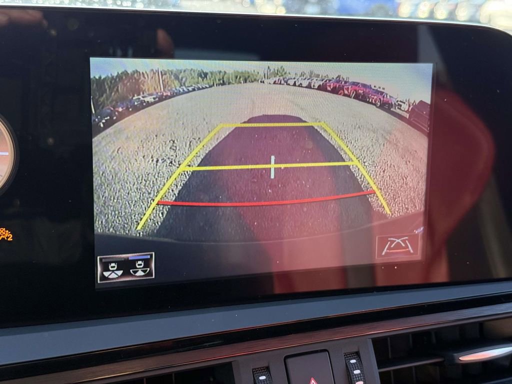 Used 2022 Lexus ES 350 F Sport image 11