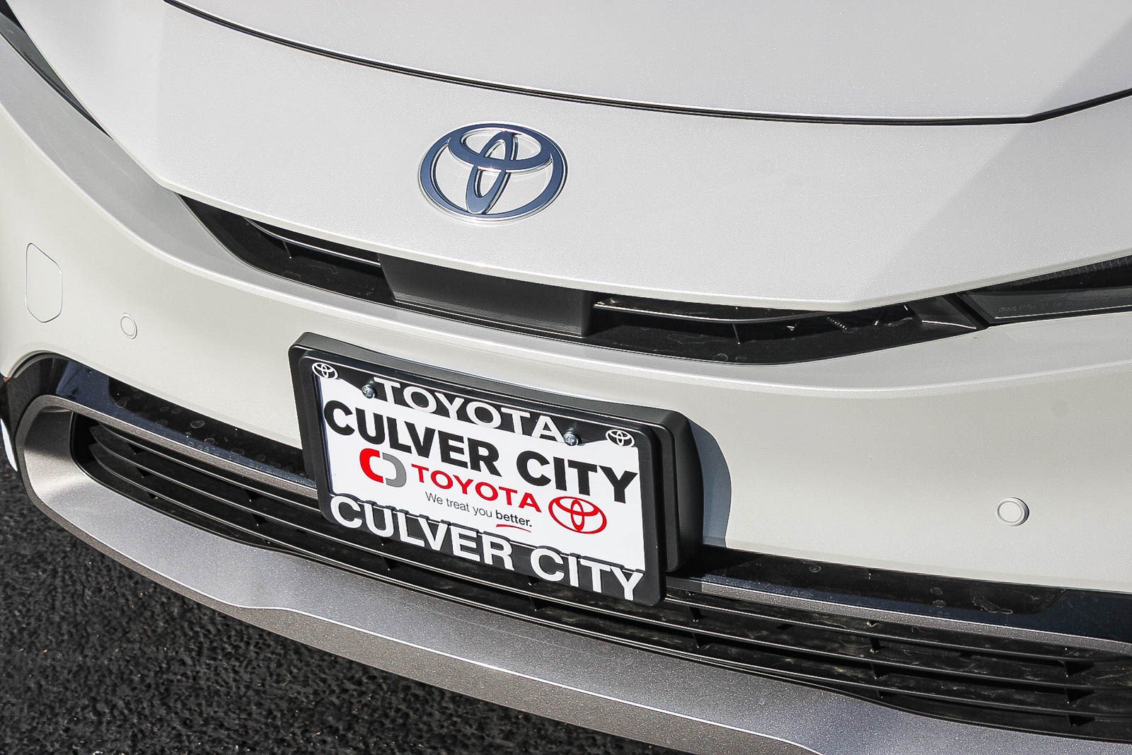 New 2027 Toyota Prius Limited FWD image 6