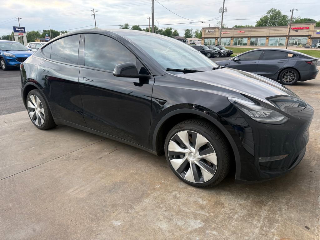 Used 2021 Tesla Model Y 2WD image 8
