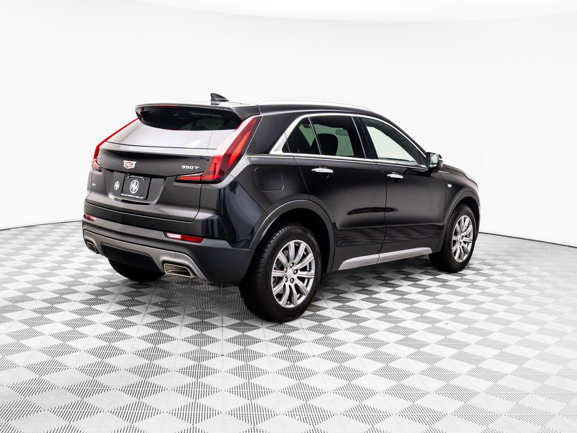 Certified 2023 Cadillac XT4 Premium Luxury image 8