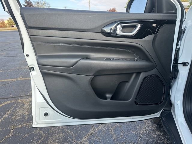New 2026 Jeep Compass Latitude image 19