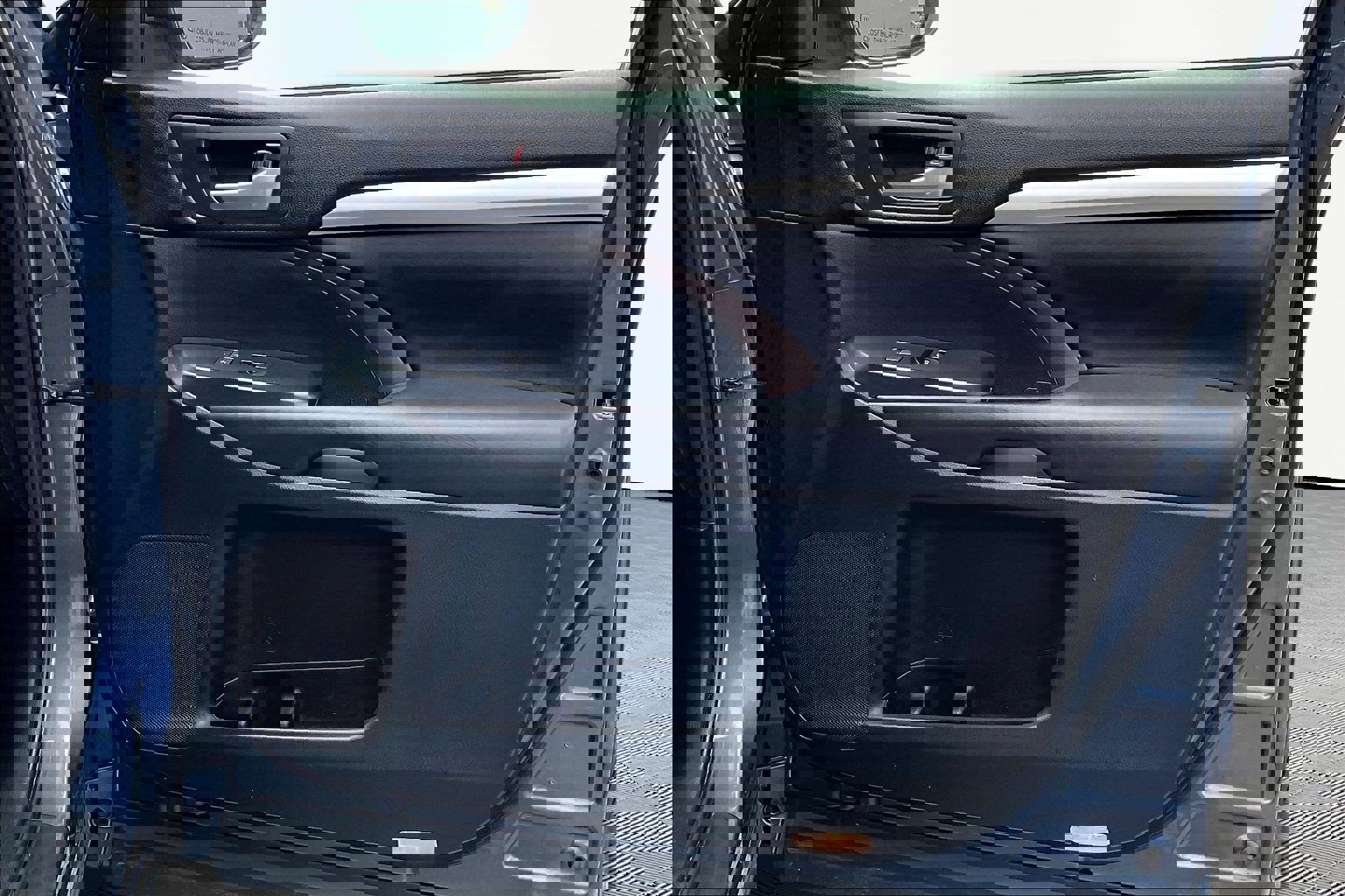 Used 2018 Toyota Highlander XLE image 29