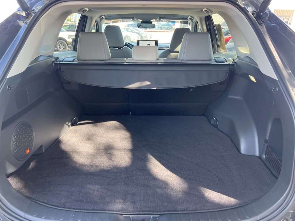Used 2025 Toyota RAV4 Limited image 16