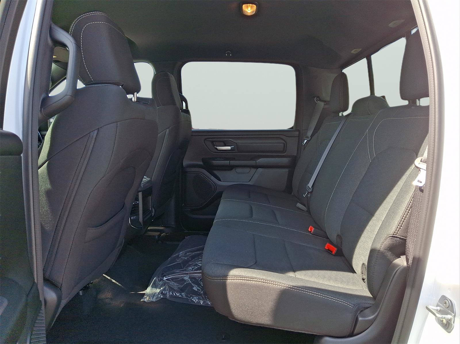 New 2026 RAM 1500 Express AWD/4WD image 5