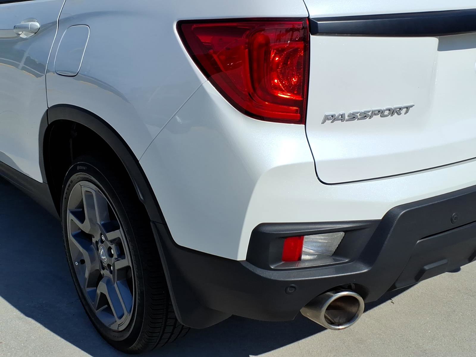 Used 2023 Honda Passport EX-L image 19