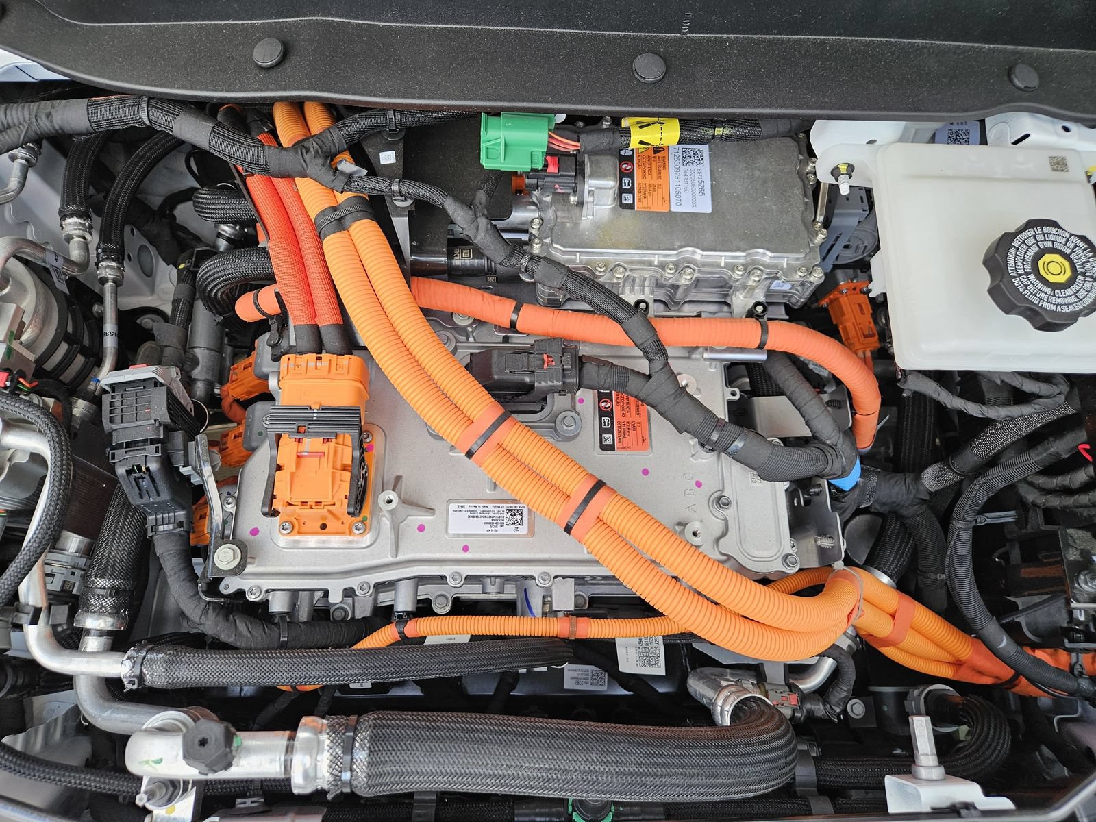 New 2027 Chevrolet Bolt RS FWD image 27