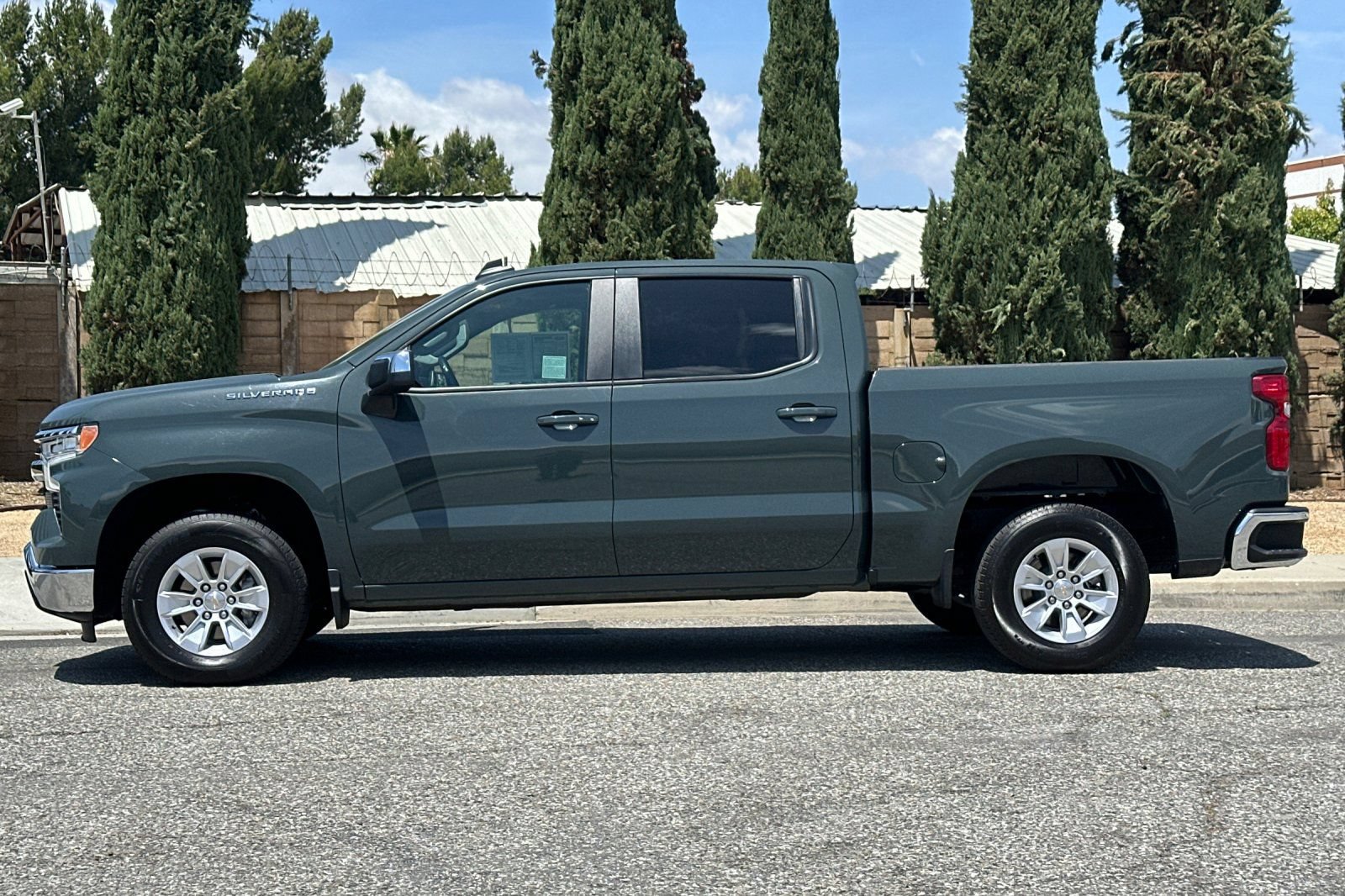 Used 2025 Chevrolet Silverado 1500 LT RWD image 7