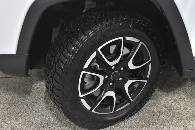 Certified 2025 Jeep Compass Trailhawk image 11