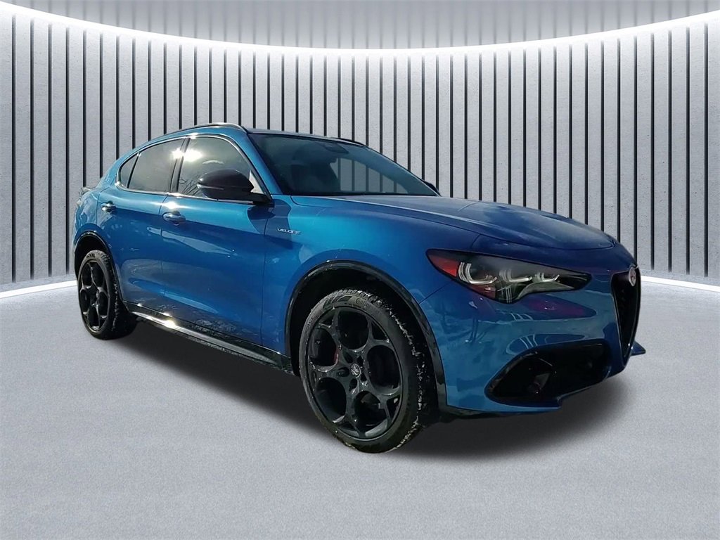 Used 2024 Alfa Romeo Stelvio Veloce image 1