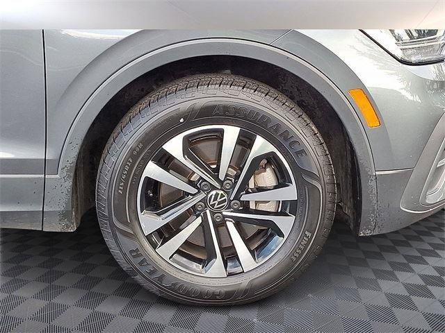 Certified 2024 Volkswagen Tiguan S image 8
