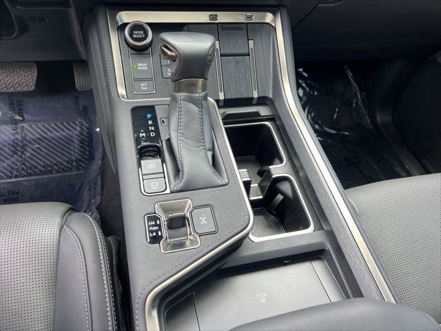Certified 2024 Lexus GX 550 w/ Accessory Package (2T) AWD/4WD image 32