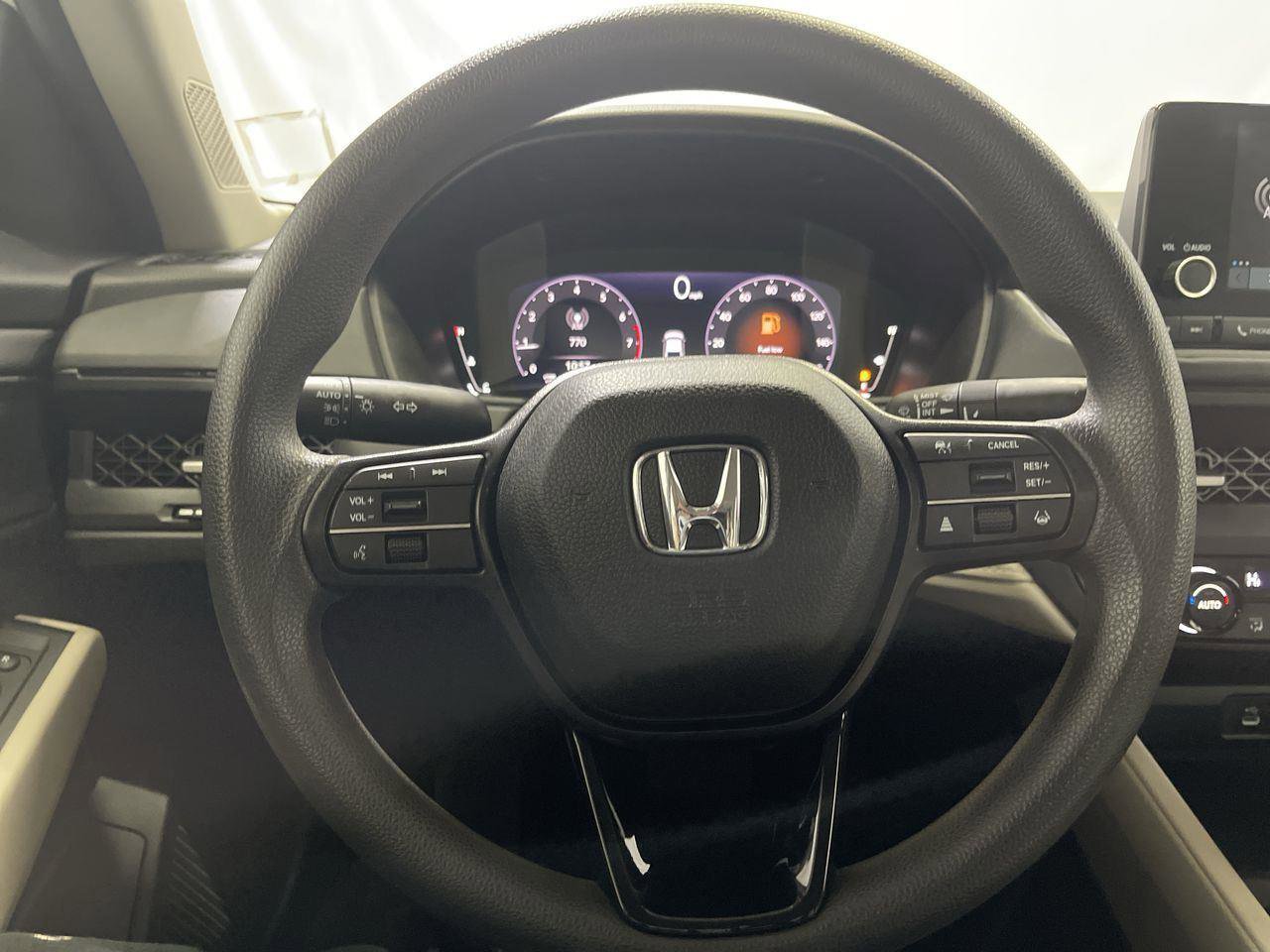 Certified 2025 Honda Accord SE image 14