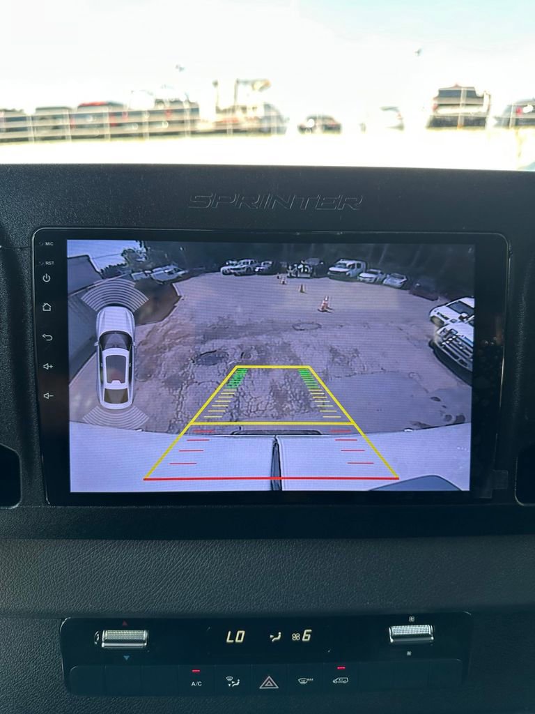 Used 2023 Mercedes-Benz Sprinter 2500 image 18