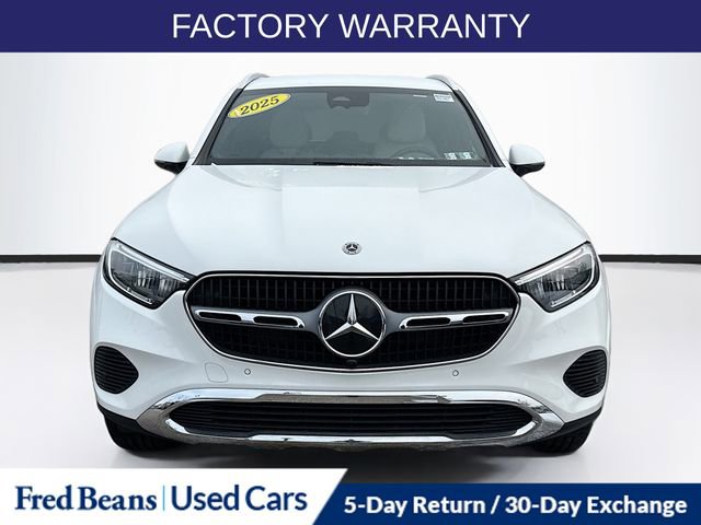 Used 2025 Mercedes-Benz GLC 300 4MATIC image 2