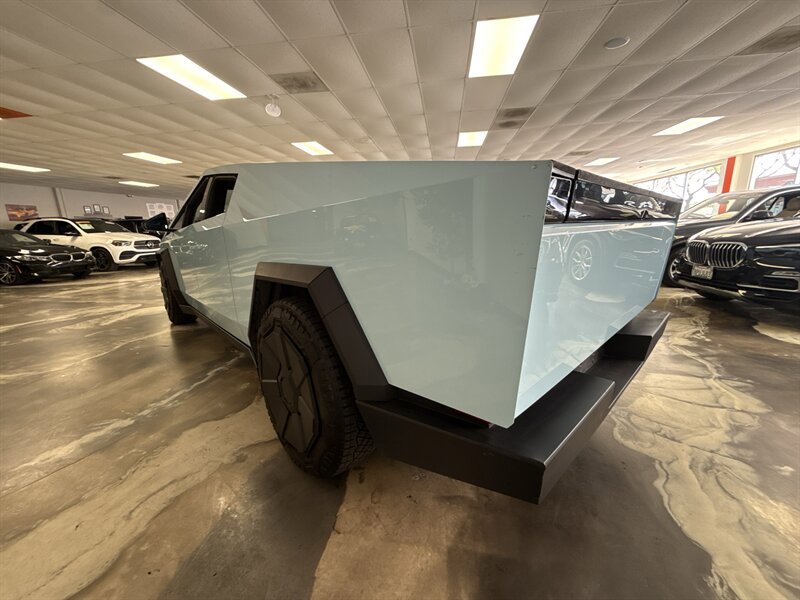 Used 2024 Tesla Cybertruck AWD Crew Cab image 6