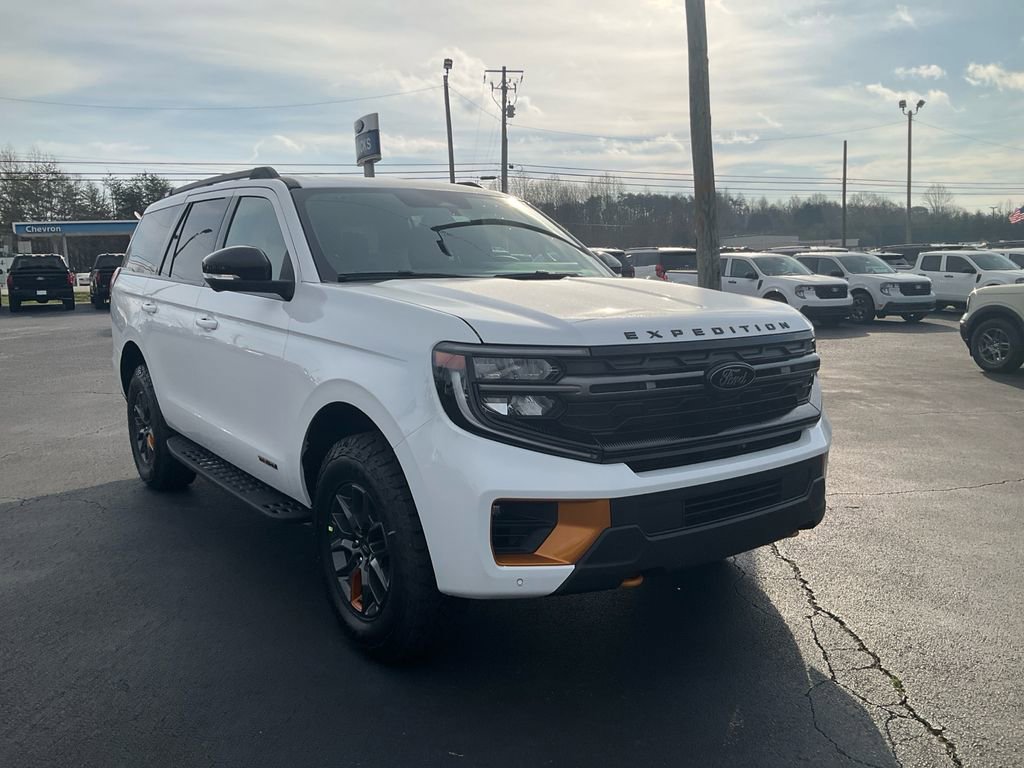 New 2026 Ford Expedition Tremor image 3