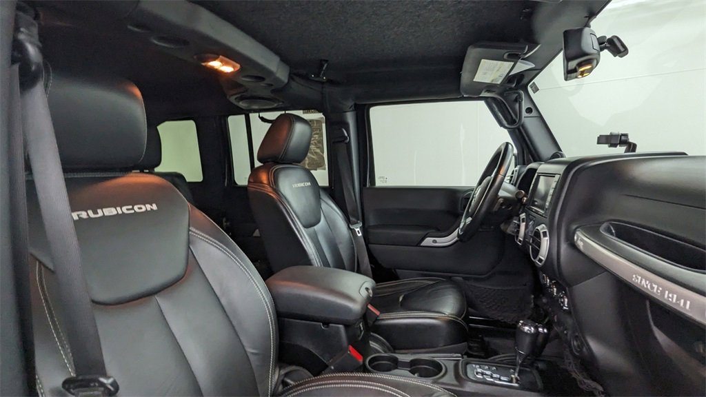 Used 2014 Jeep Wrangler Unlimited Rubicon w/ Connectivity Group image 36