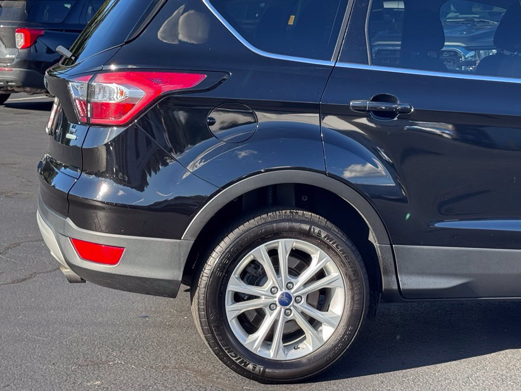 Used 2017 Ford Escape SE w/ SE Cold Weather Package FWD image 38