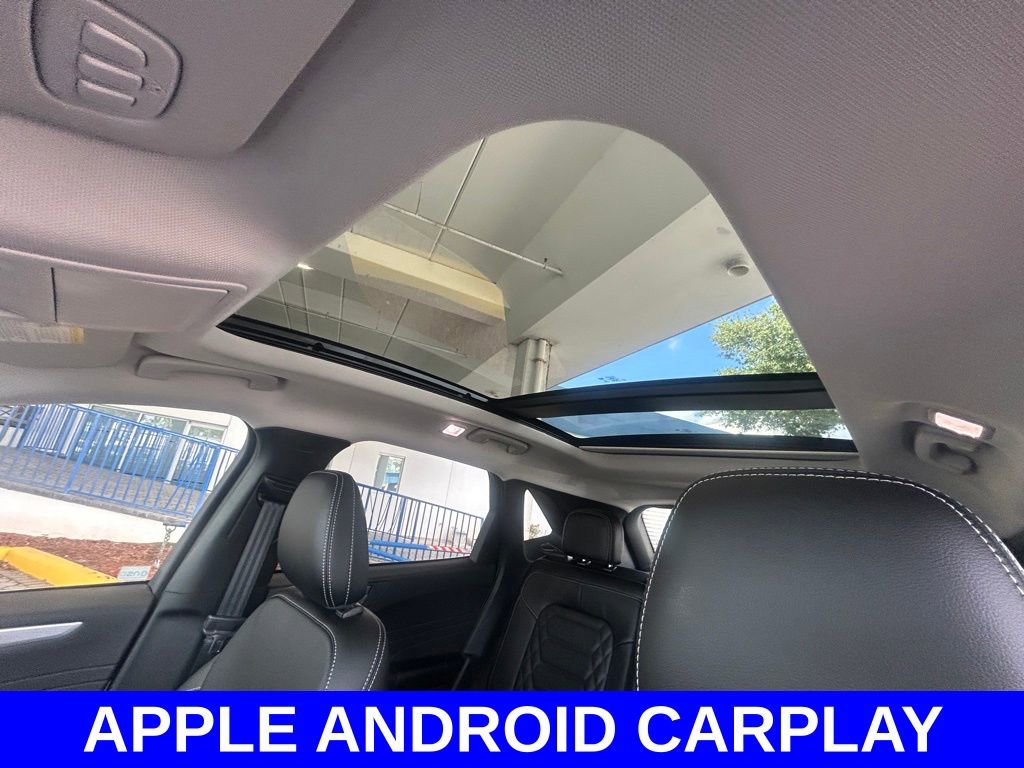 Certified 2024 Ford Escape SE w/ PHEV Premium Package FWD image 12