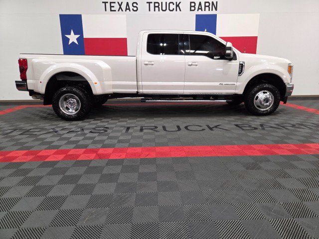 Used 2019 Ford F350 Lariat w/ Lariat Ultimate Package AWD/4WD image 9
