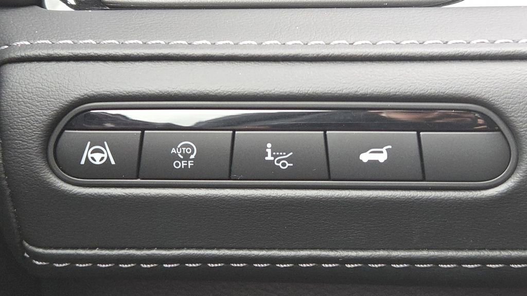 New 2026 INFINITI QX80 Autograph w/ Premium Cargo Package image 17