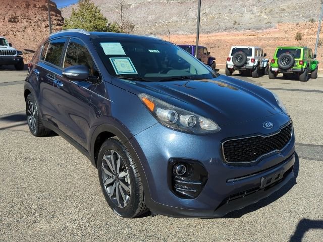 Used 2017 Kia Sportage EX w/ EX Premium Package image 3
