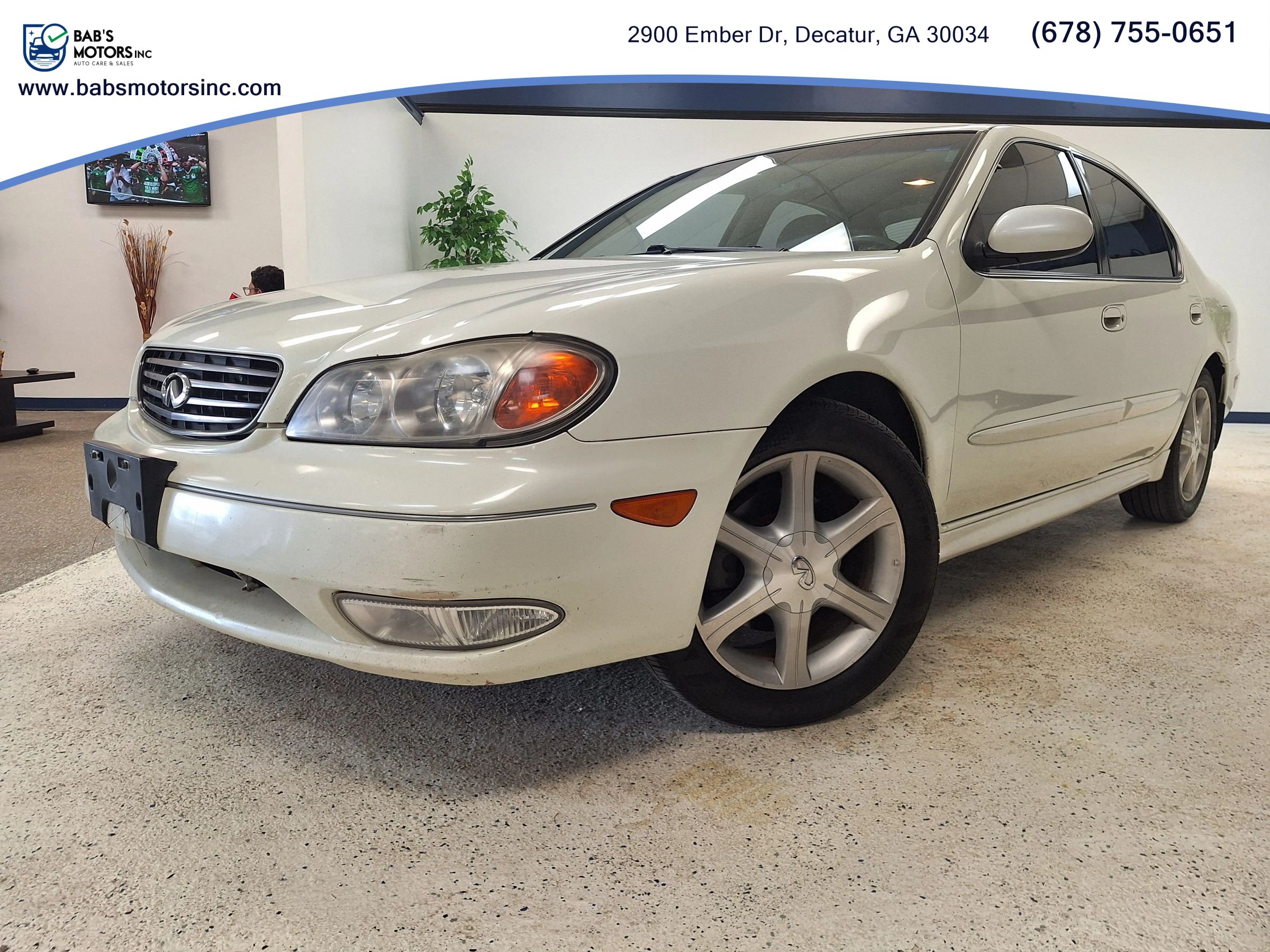 Used 2004 INFINITI I35 w/ Cold Weather Pkg FWD image 1