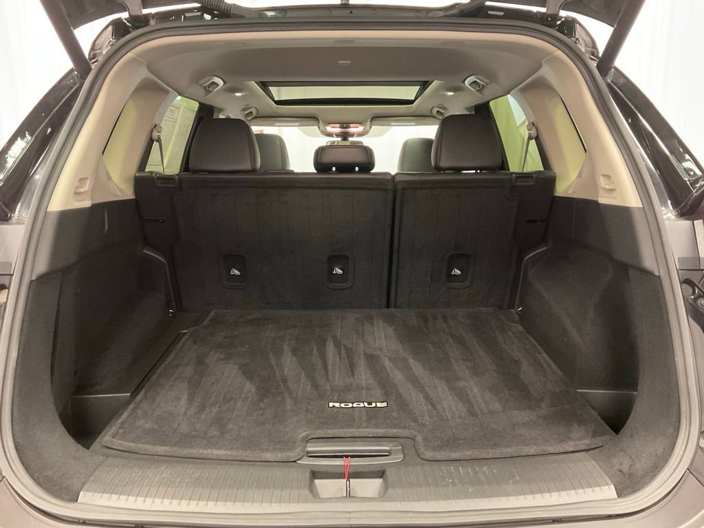 Used 2023 Nissan Rogue SV w/ SV Premium B Package image 36