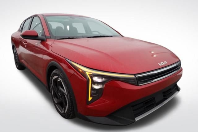 Certified 2025 Kia K4 EX image 4