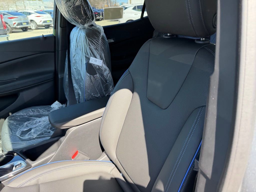 New 2026 Buick Encore GX Sport Touring AWD/4WD image 14