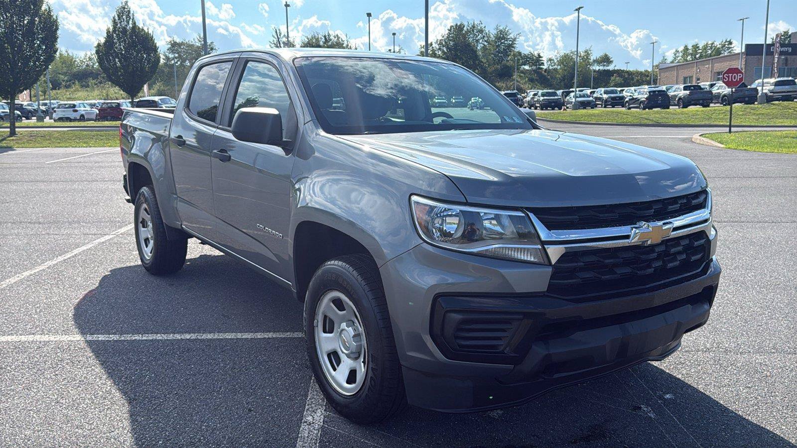 Used 2021 Chevrolet Colorado W/T w/ WT Convenience Package AWD/4WD image 1