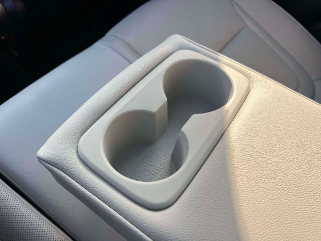 Certified 2025 Hyundai Tucson Limited AWD/4WD image 12