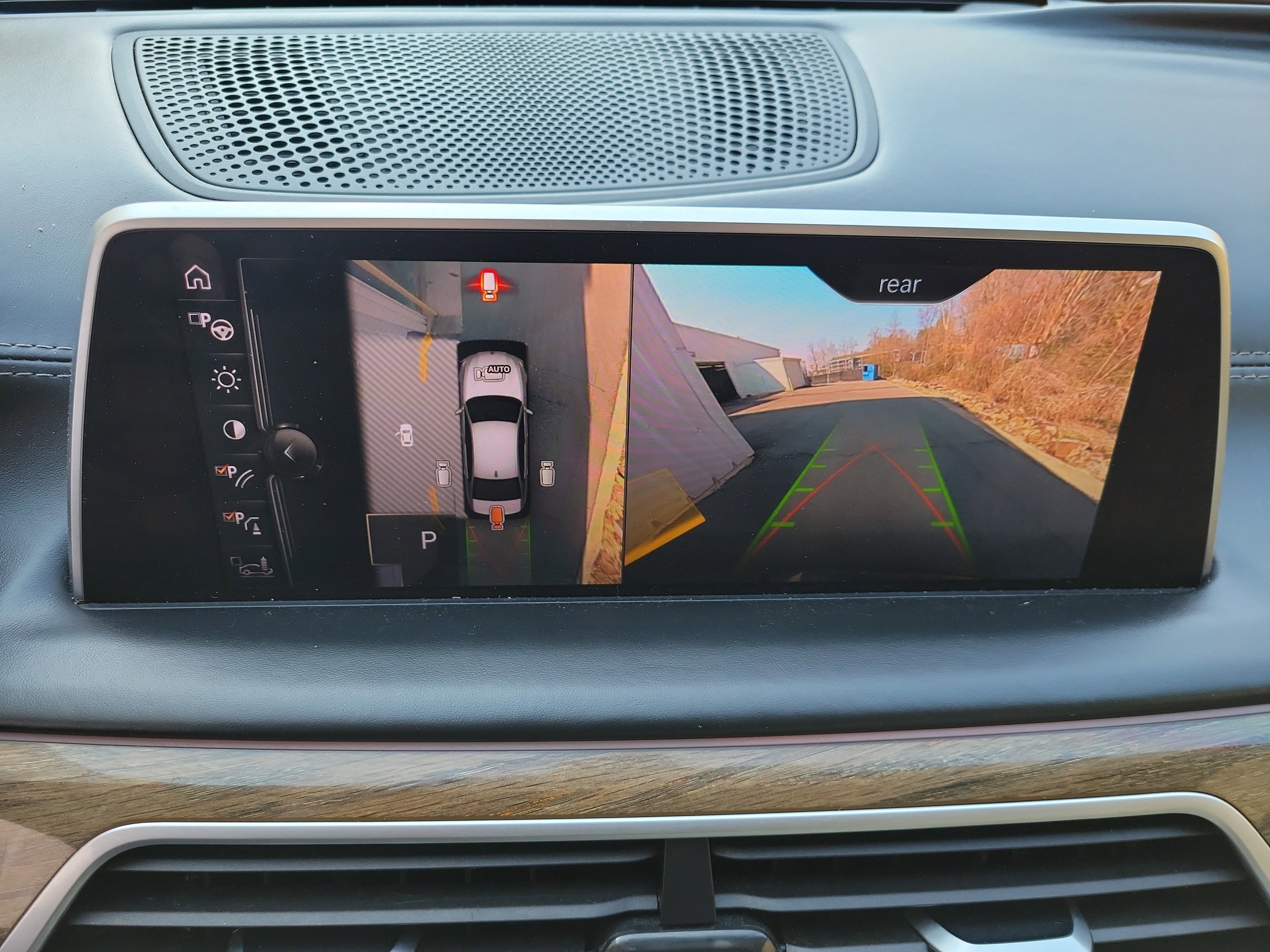 Used 2017 BMW 740i image 18