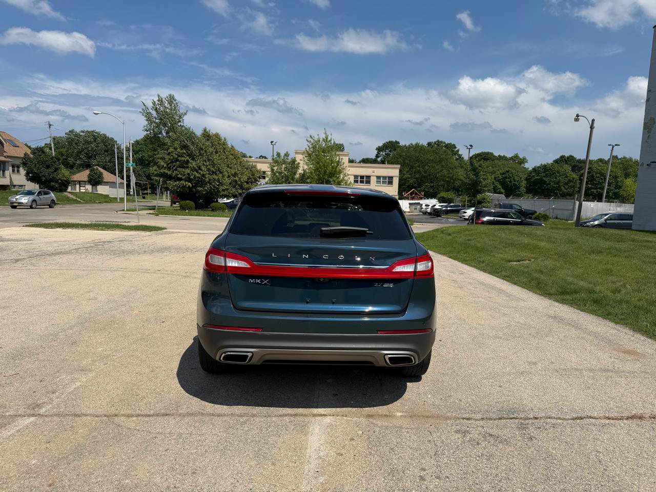 Used 2016 Lincoln MKX Reserve w/ Technology Package AWD/4WD image 6