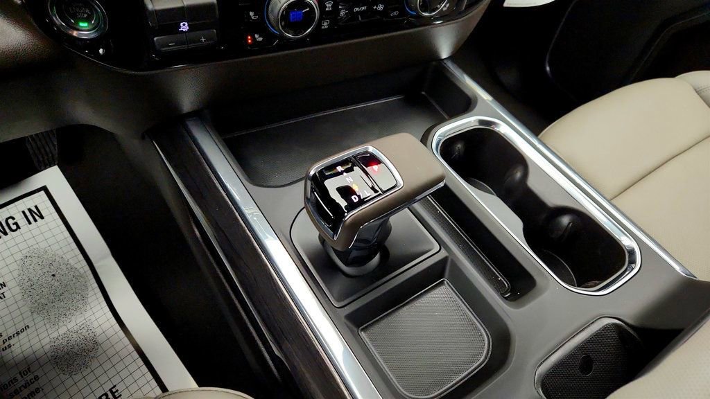Used 2025 Chevrolet Silverado 1500 LTZ w/ LTZ Premium Package image 17