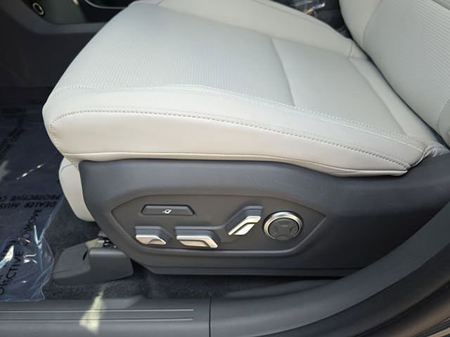 New 2025 Hyundai Santa Fe Calligraphy image 35