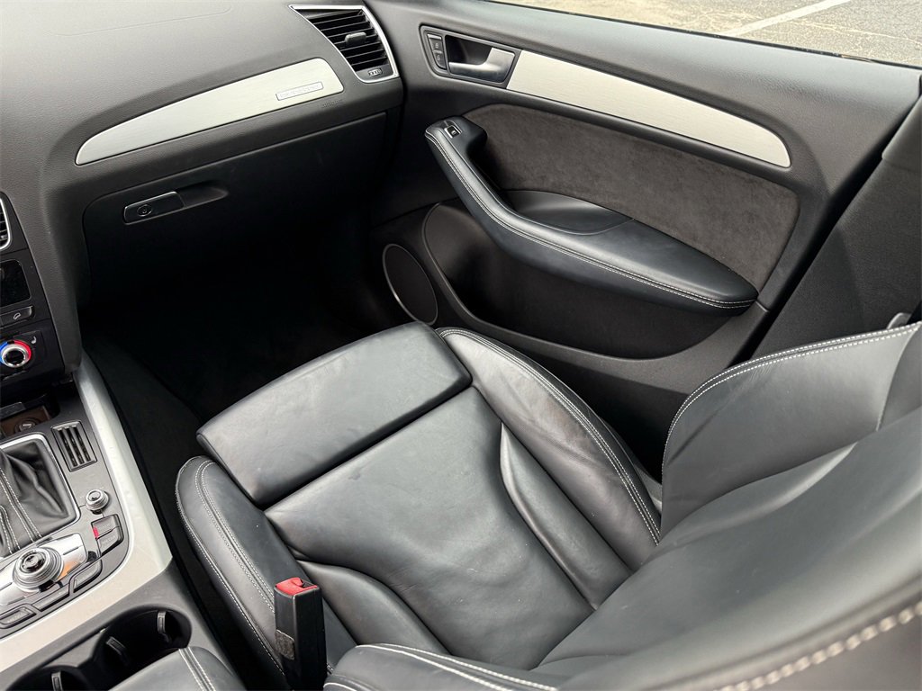 Used 2017 Audi SQ5 Premium Plus w/ Technology Package image 27