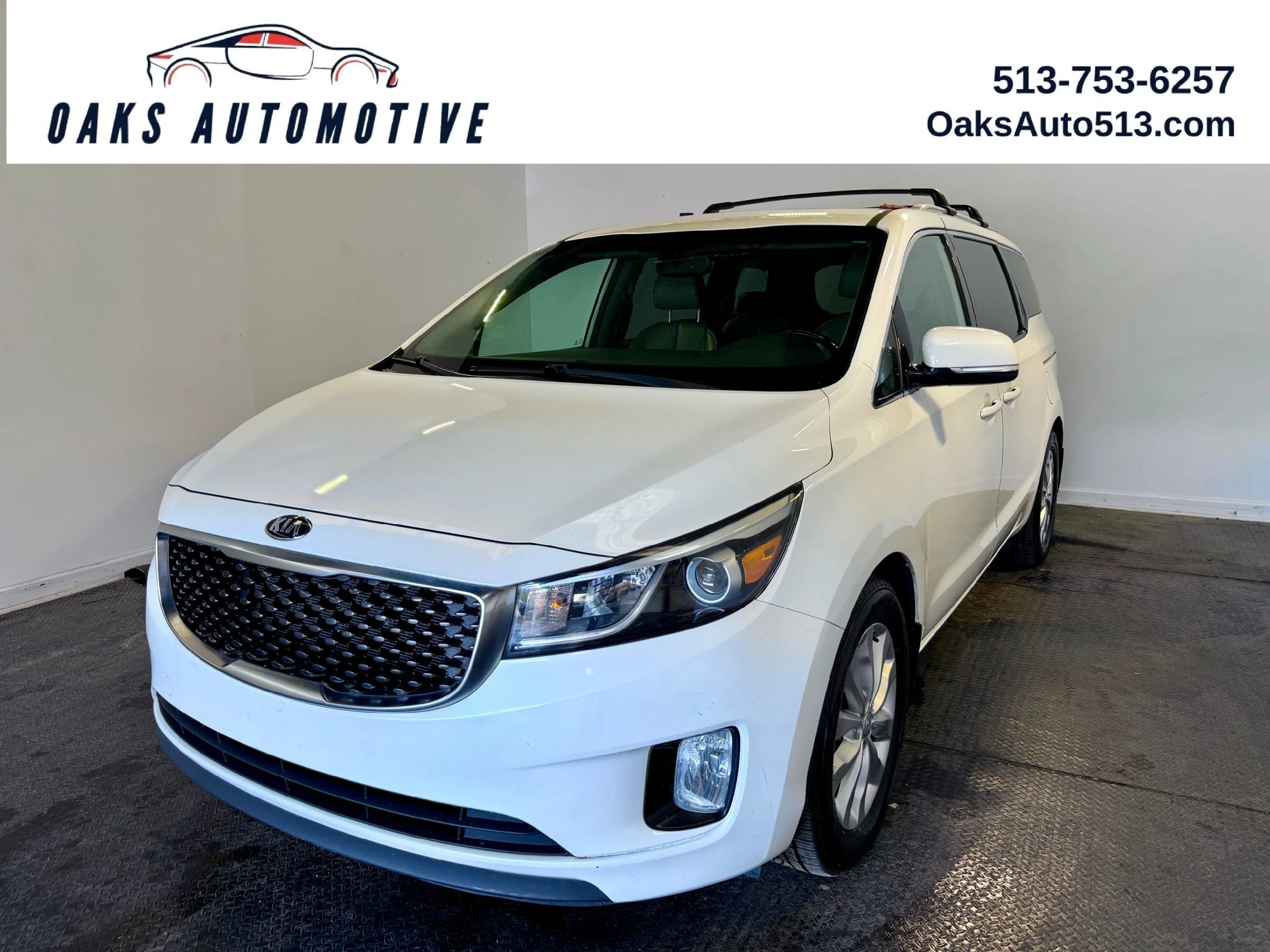 Used 2016 Kia Sedona EX FWD image 1