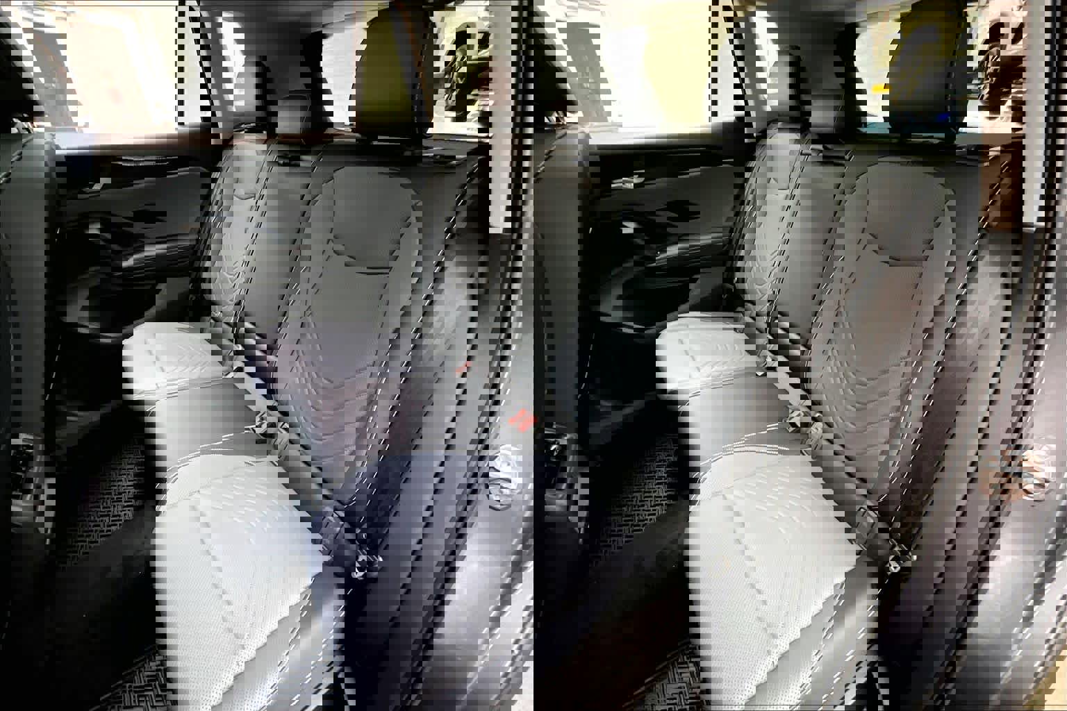 New 2026 Volkswagen Tiguan SE image 12