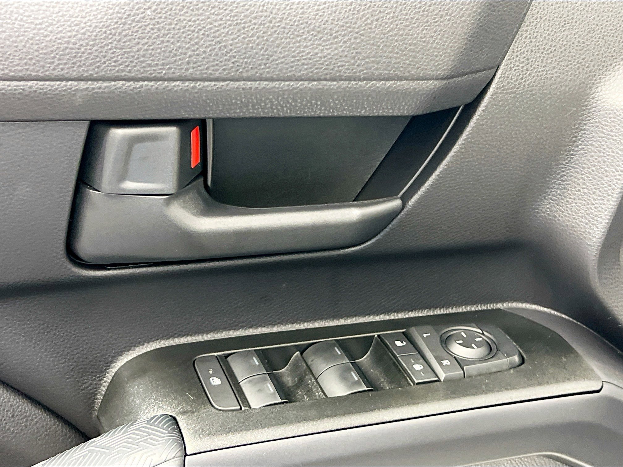 Used 2025 Toyota 4Runner SR5 image 16