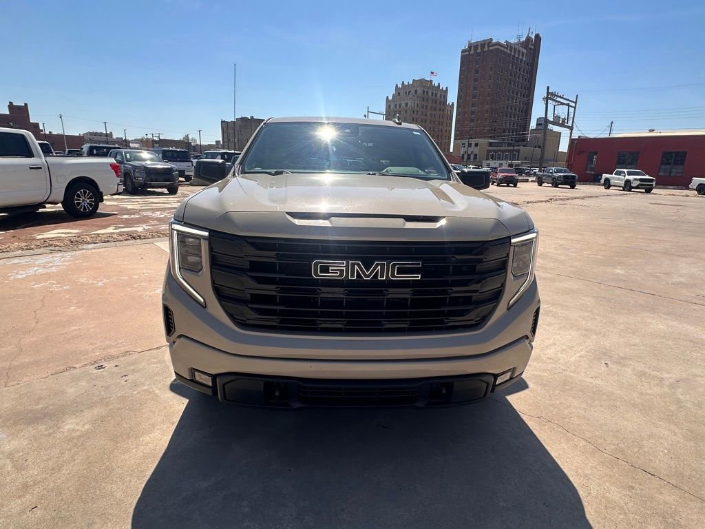 Used 2022 GMC Sierra 1500 Elevation w/ LPO, Elevation Black Package AWD/4WD image 9