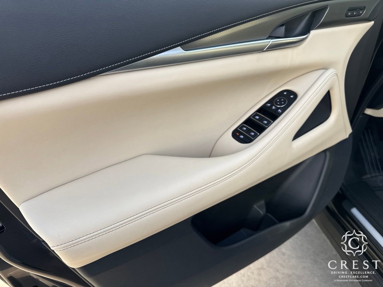 Used 2023 INFINITI QX60 Luxe w/ Cargo Package image 8