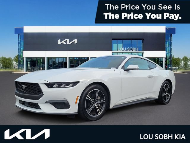 Used 2025 Ford Mustang Coupe RWD image 1