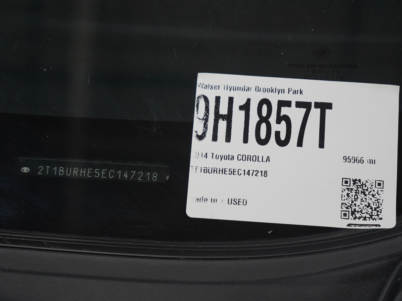 Used 2014 Toyota Corolla S image 24