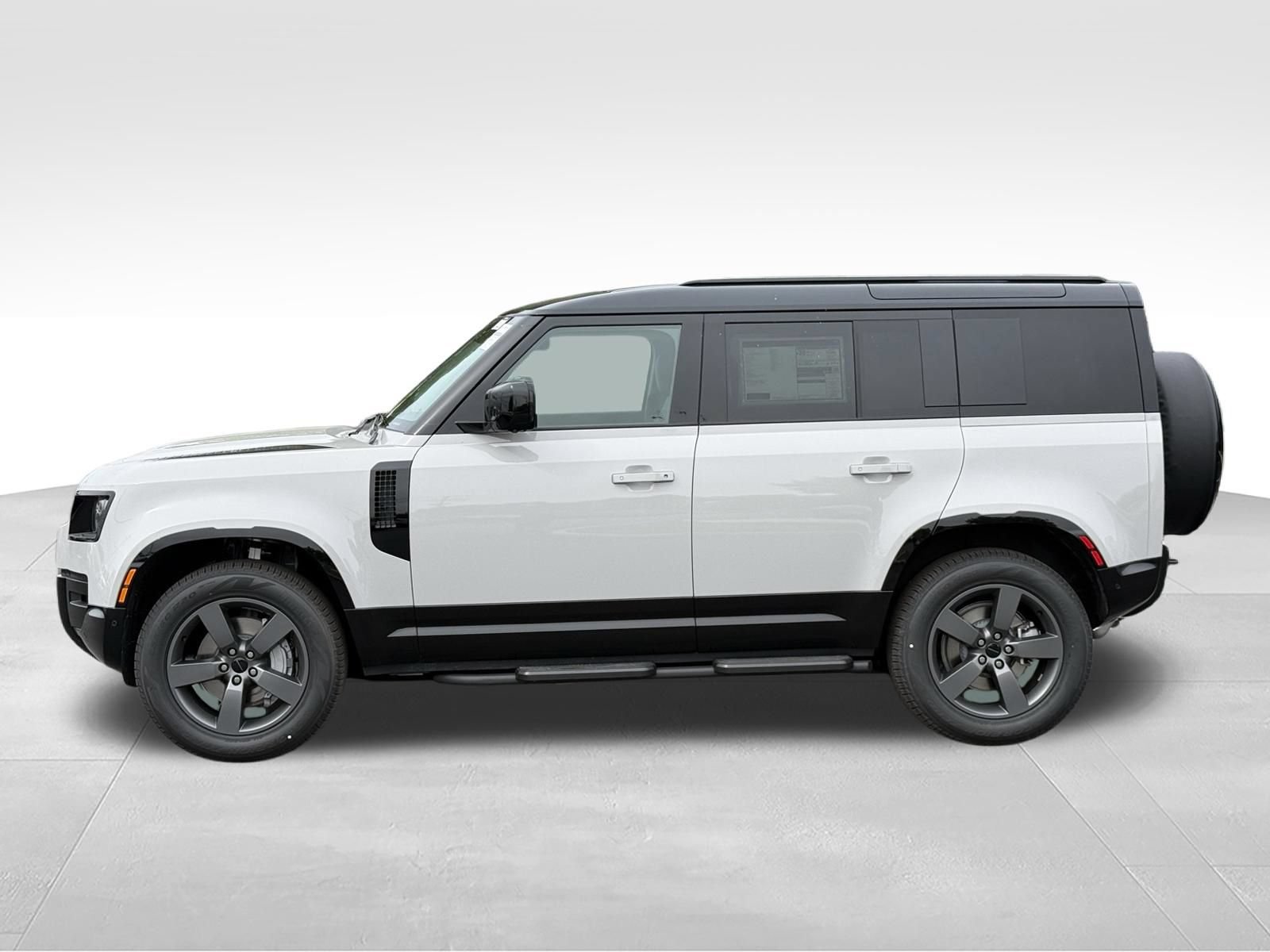 New 2026 Land Rover Defender 110 X-Dynamic SE AWD/4WD image 2