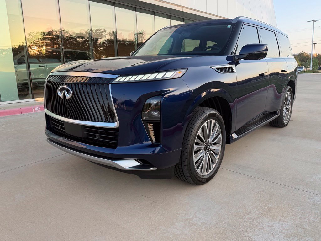 Used 2025 INFINITI QX80 Sensory AWD/4WD image 13