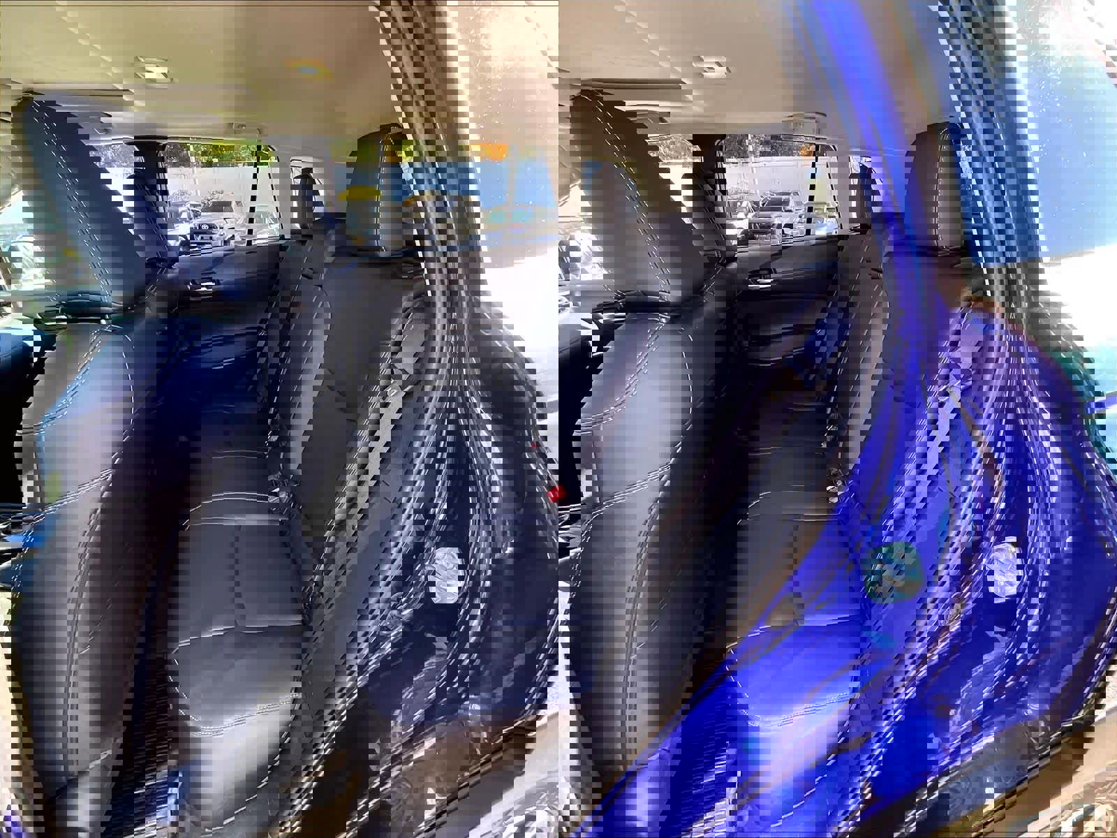 Used 2022 Toyota Corolla Cross XLE w/ Convenience Package image 15