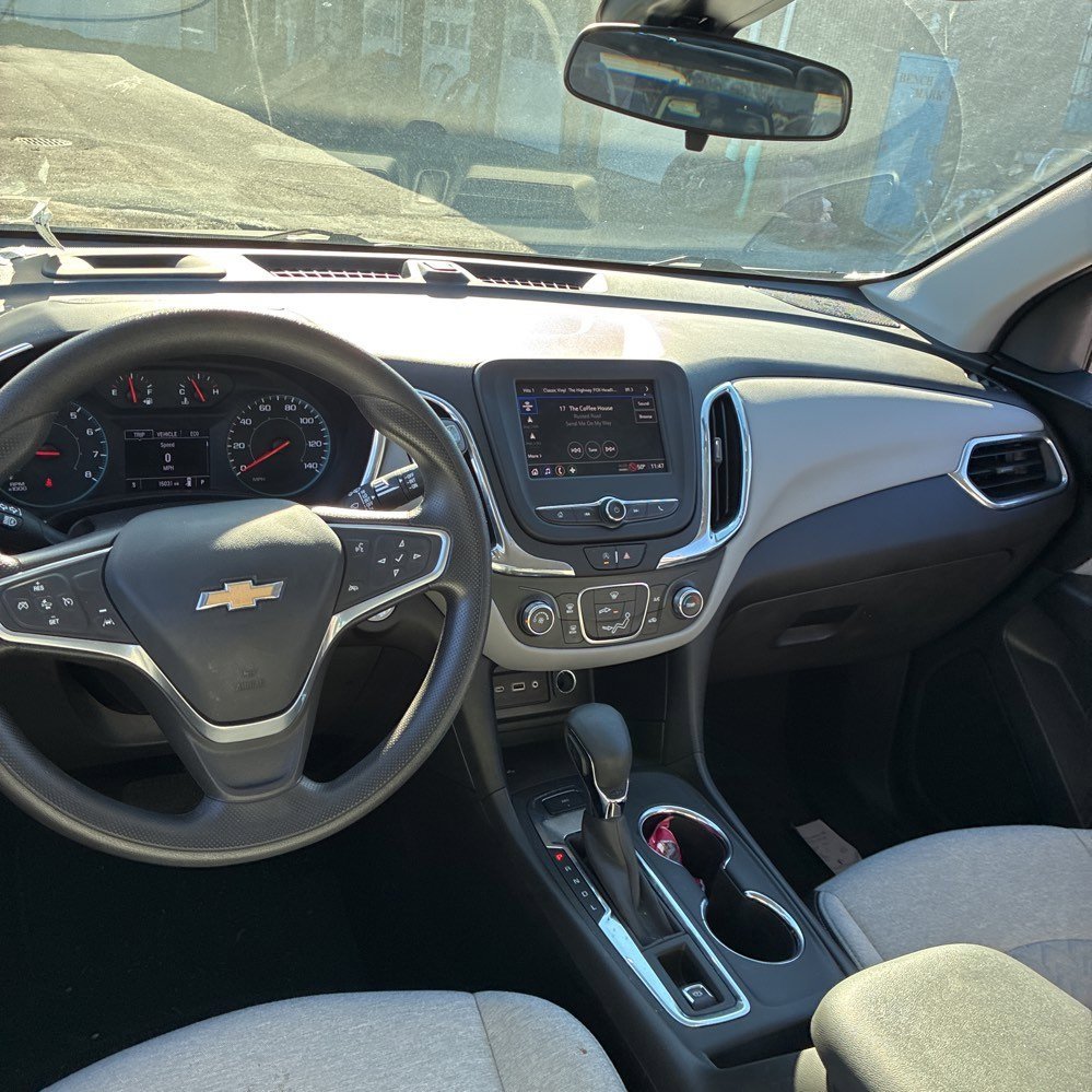 Used 2023 Chevrolet Equinox LS image 12